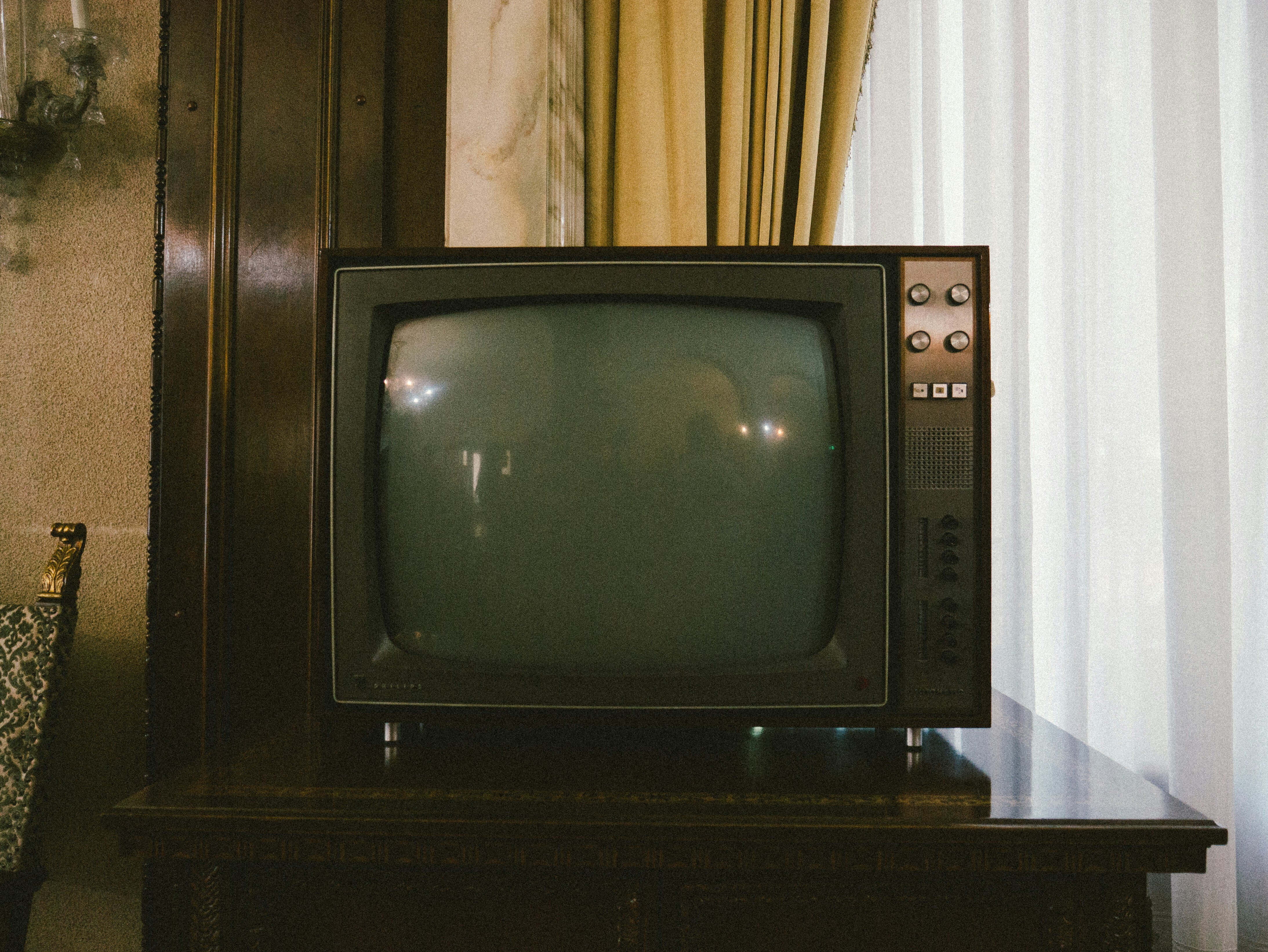 pj-gal-szabo-U8kNV-0dCS0-unsplash-1